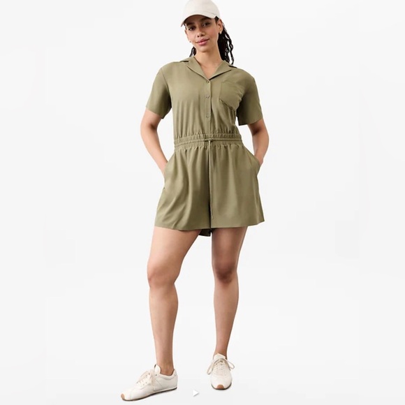 ATHLETA Wrinkle Resistant  Relaxed Fit Romper - Picture 6 of 11